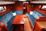 Hallberg Rassy 352